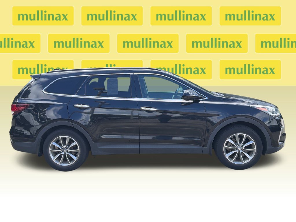 Used 2018 Hyundai Santa Fe SE w/ Cargo Package FWD image 6
