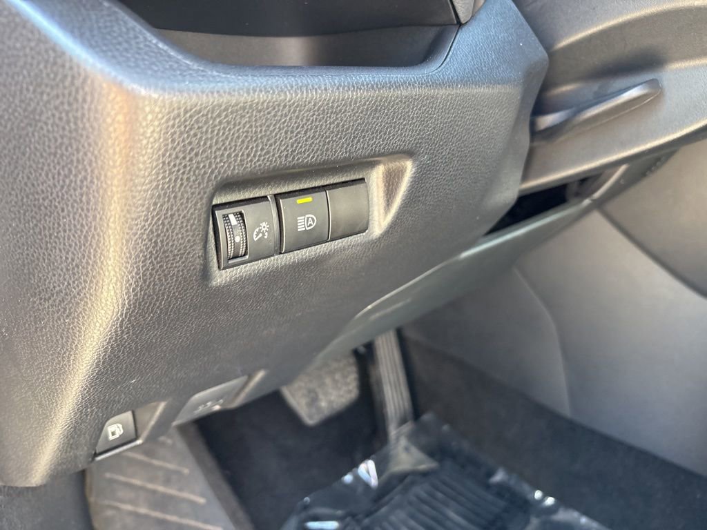 Used 2024 Toyota RAV4 XLE image 17