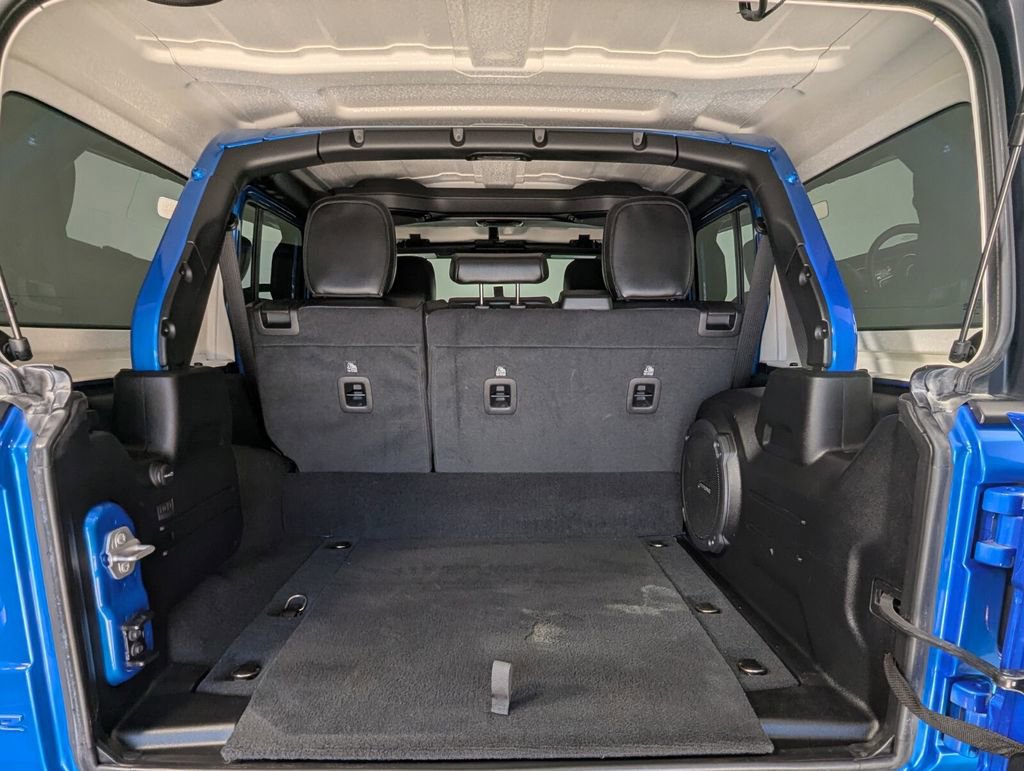 Used 2022 Jeep Wrangler Unlimited Sahara image 27