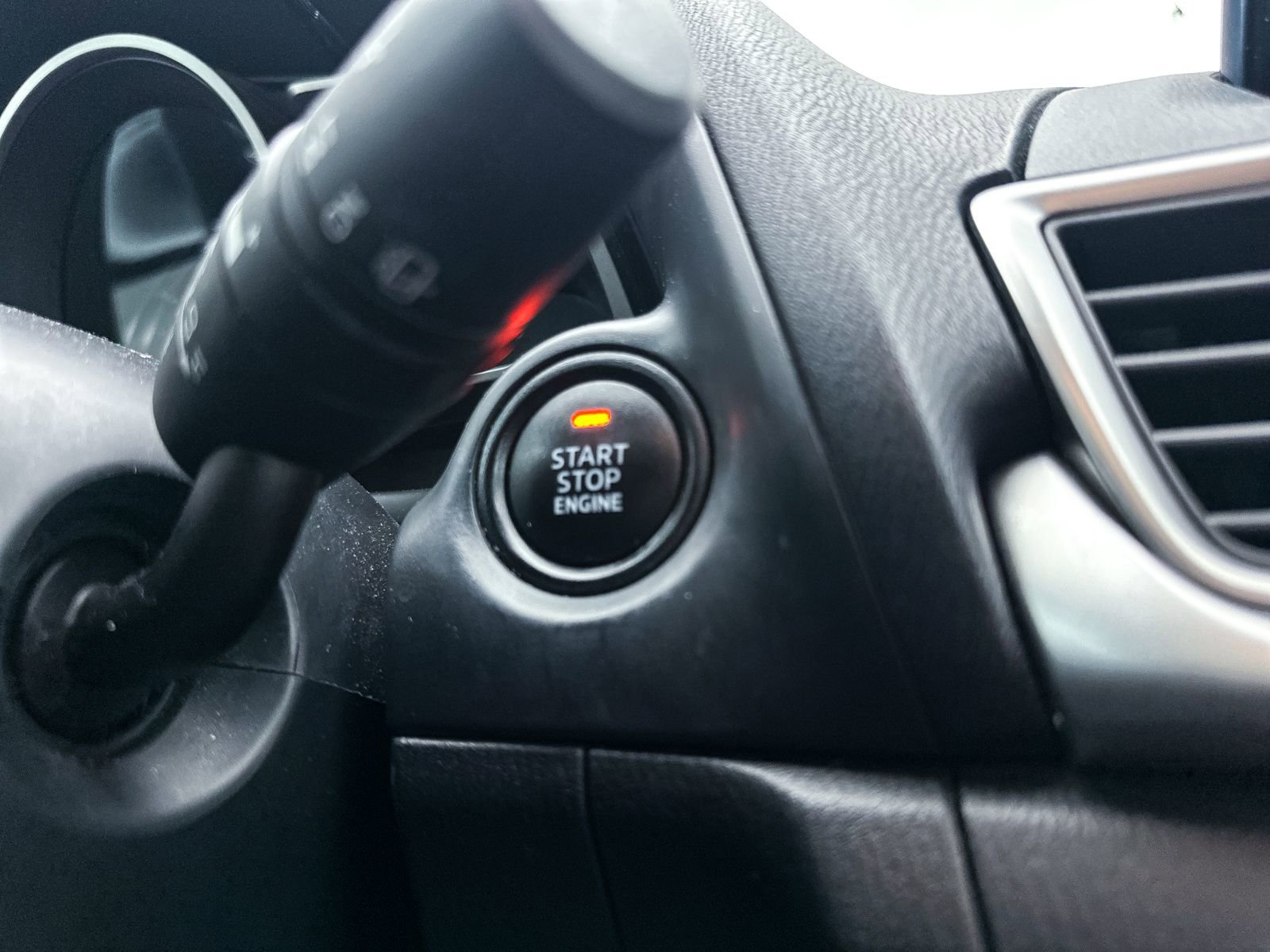 Used 2018 MAZDA MAZDA3 Touring FWD image 25