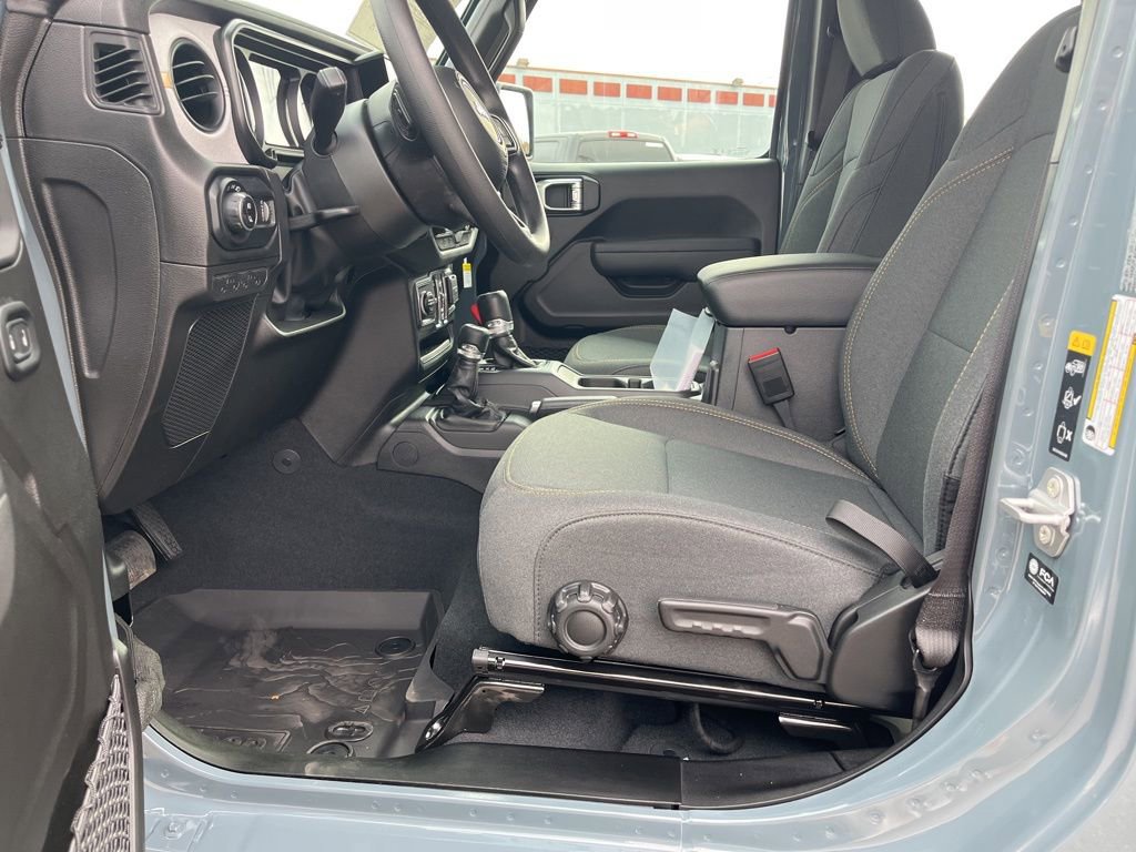 New 2026 Jeep Gladiator Sport image 15