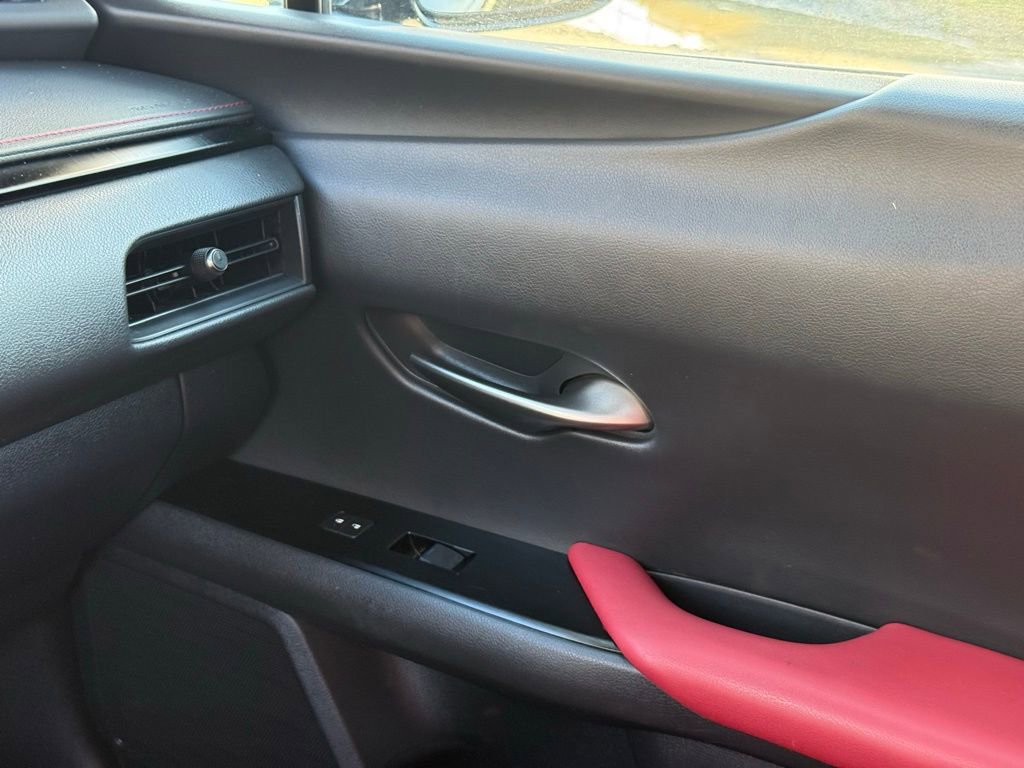 Used 2019 Lexus UX 250h F Sport w/ F Sport Premium Package image 38