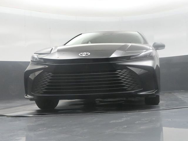 Used 2025 Toyota Camry LE FWD image 44
