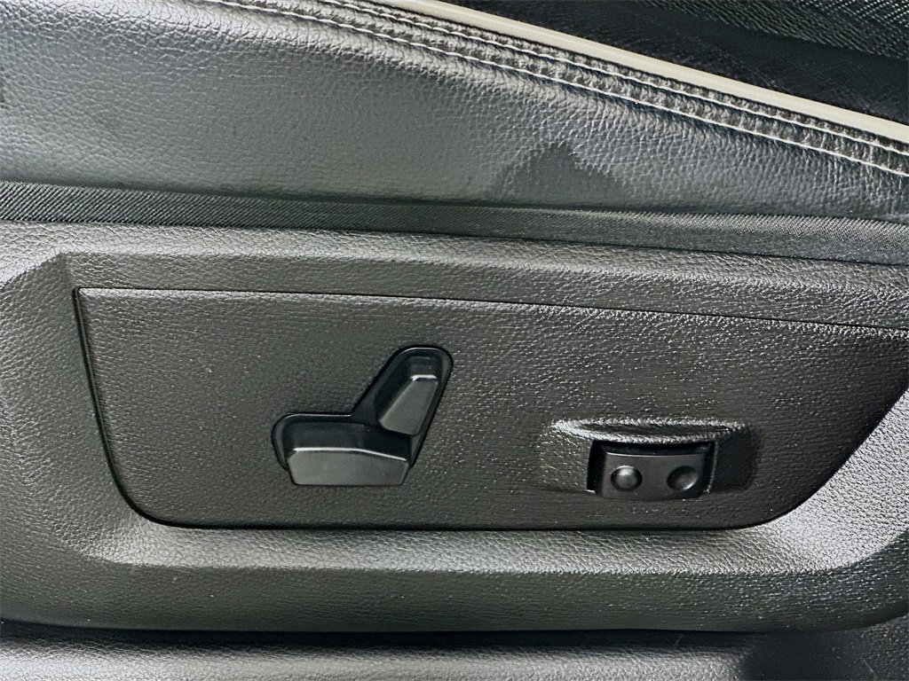 Used 2024 RAM 3500 Laramie image 22