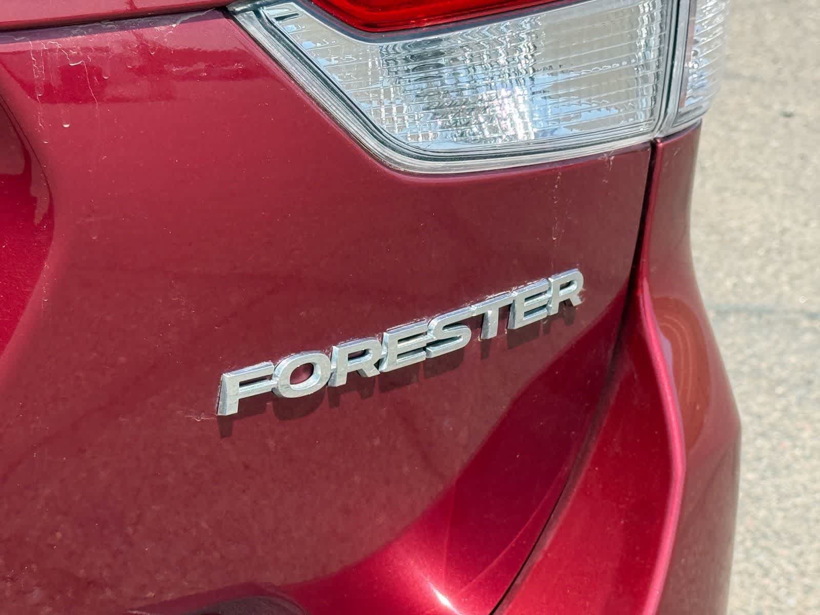 Used 2023 Subaru Forester Limited AWD/4WD image 10