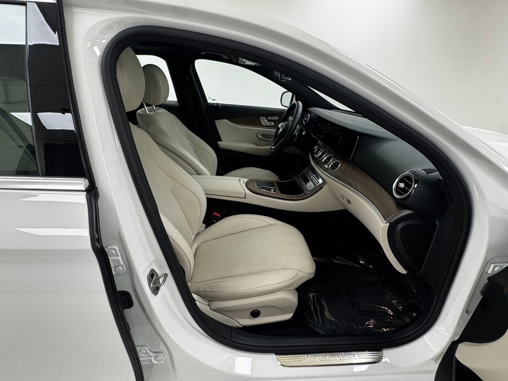 Used 2023 Mercedes-Benz E 350 Sedan image 14