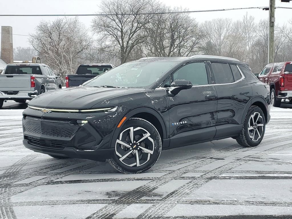 New 2026 Chevrolet Equinox EV LT image 28