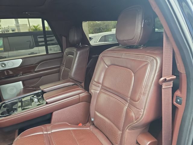 Used 2018 Lincoln Navigator L Black Label AWD/4WD image 10