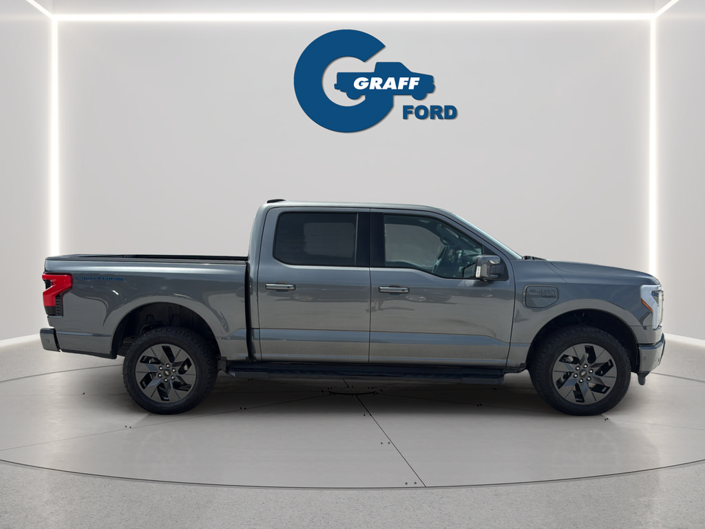 Used 2022 Ford F150 Lightning Lariat AWD/4WD image 9