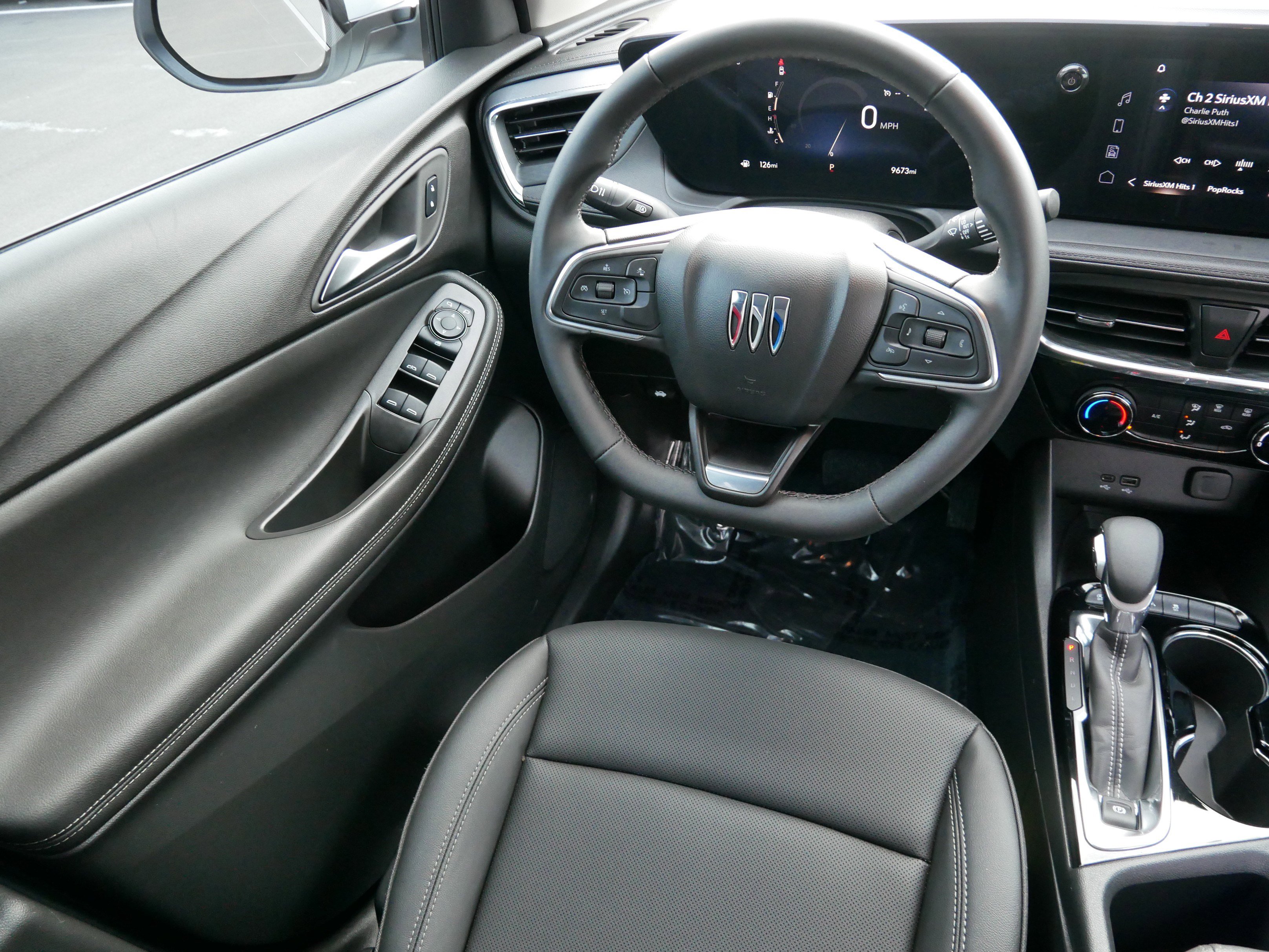 Used 2024 Buick Encore GX Sport Touring image 9