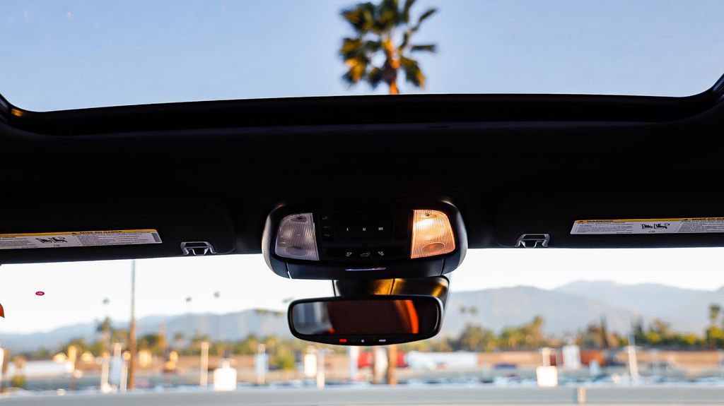 Used 2025 Dodge Durango R/T image 19