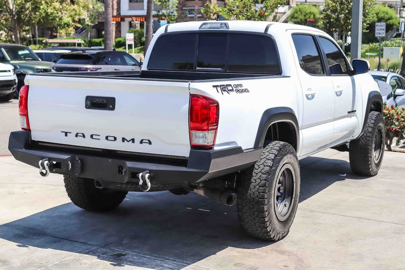 Used 2016 Toyota Tacoma TRD Off-Road w/ Towing Package RWD image 6