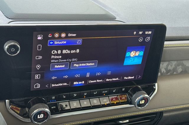 Used 2025 Chevrolet Colorado ZR2 w/ Technology Package image 17