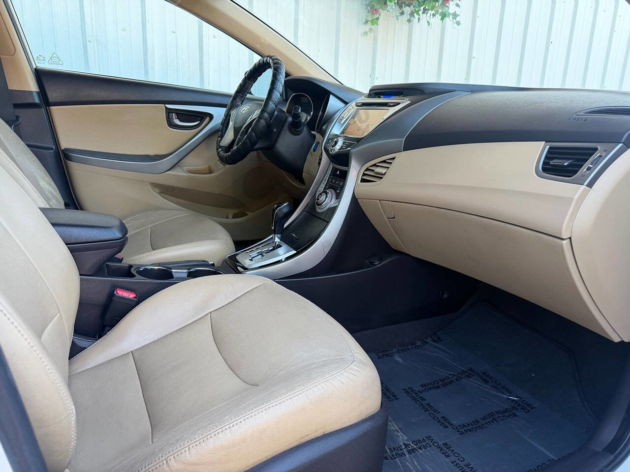 Used 2012 Hyundai Elantra Limited FWD image 14