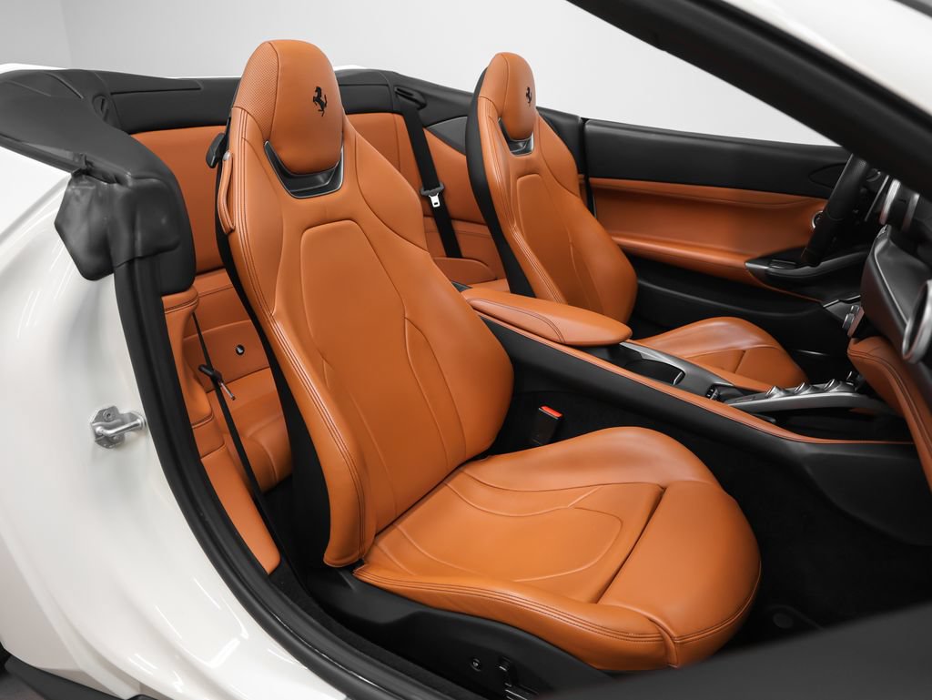Certified 2019 Ferrari Portofino RWD image 23