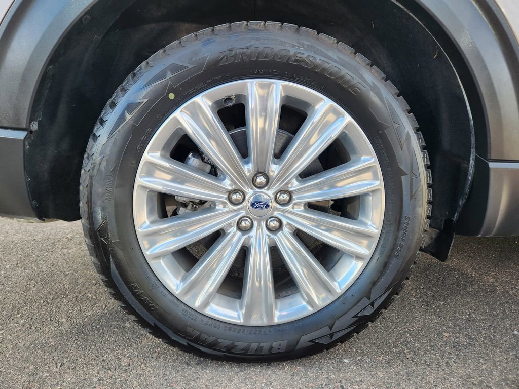 Used 2021 Ford Explorer Limited w/ Hybrid Equipment Group 310A image 19