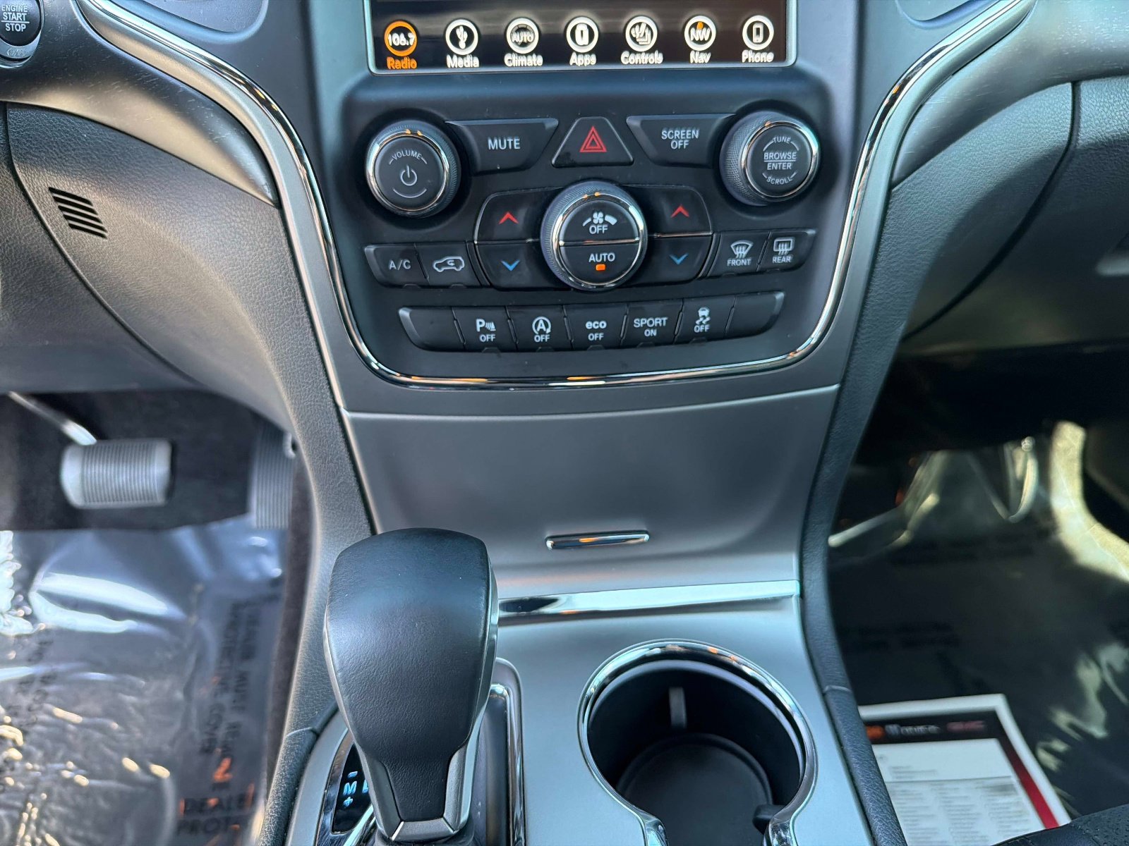 Used 2018 Jeep Grand Cherokee Altitude image 23