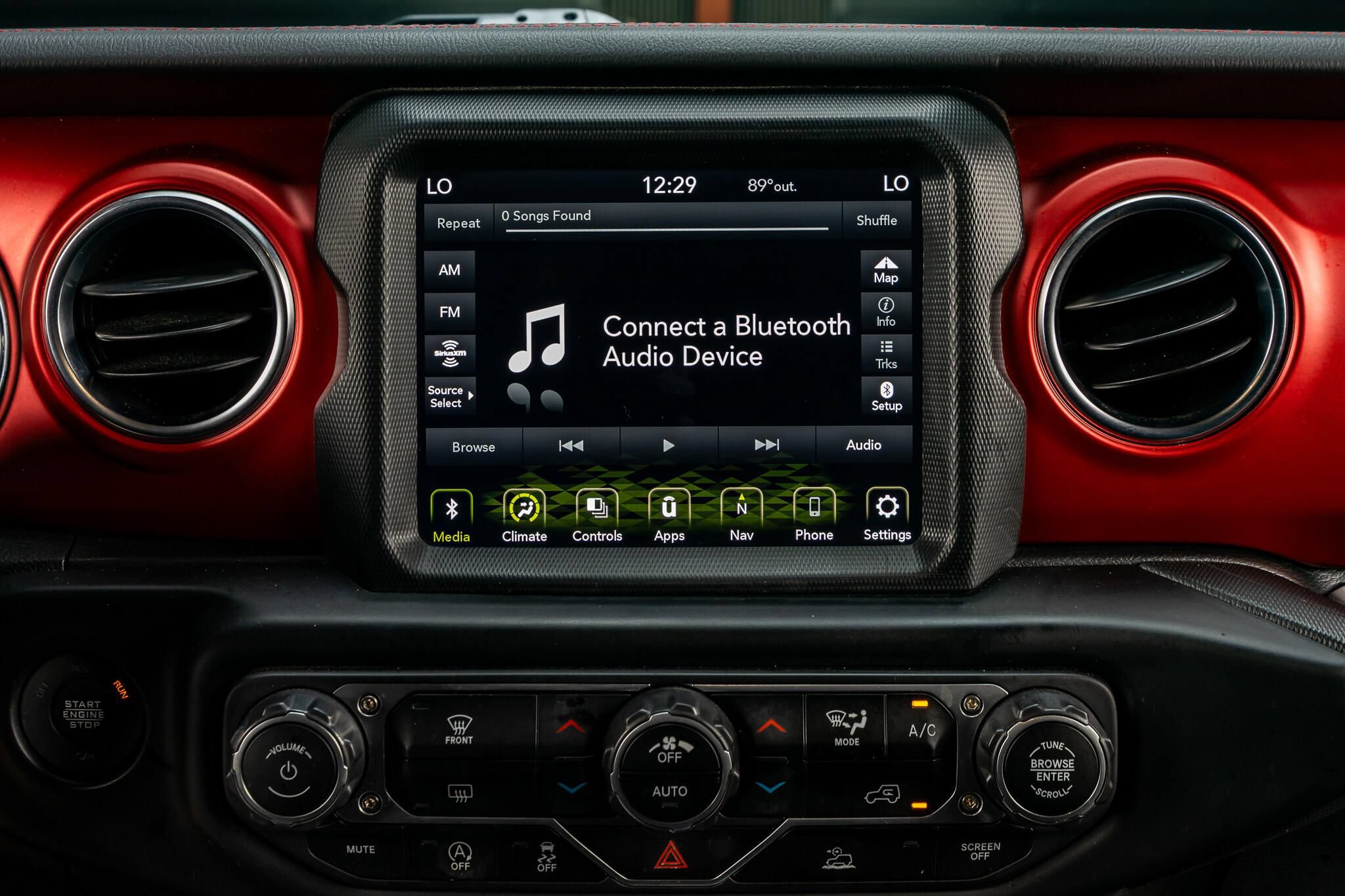 Used 2022 Jeep Gladiator Rubicon w/ LED Lighting Group AWD/4WD image 23