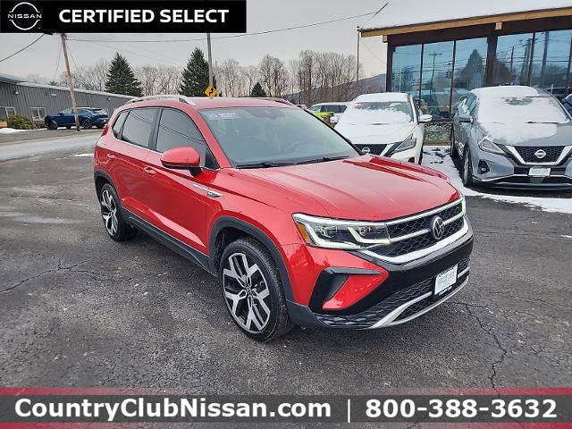 Used 2022 Volkswagen Taos SEL image 1