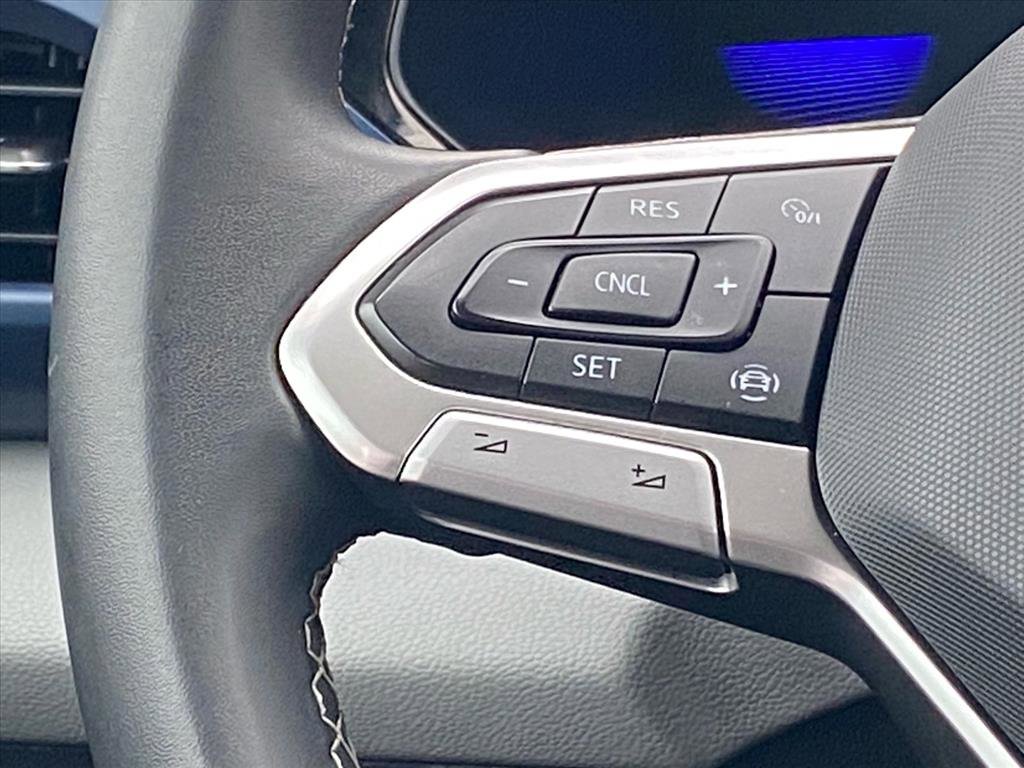 Used 2022 Volkswagen Taos SE image 7