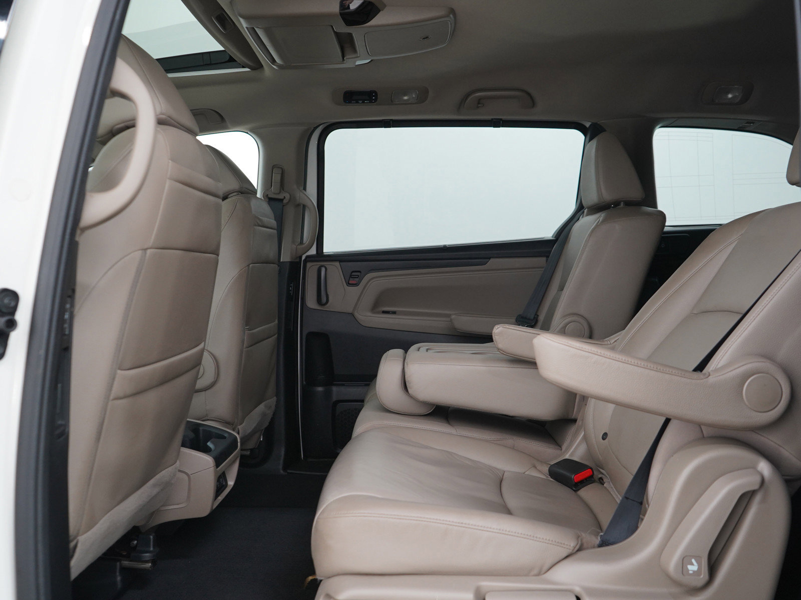 Used 2018 Honda Odyssey Elite image 21