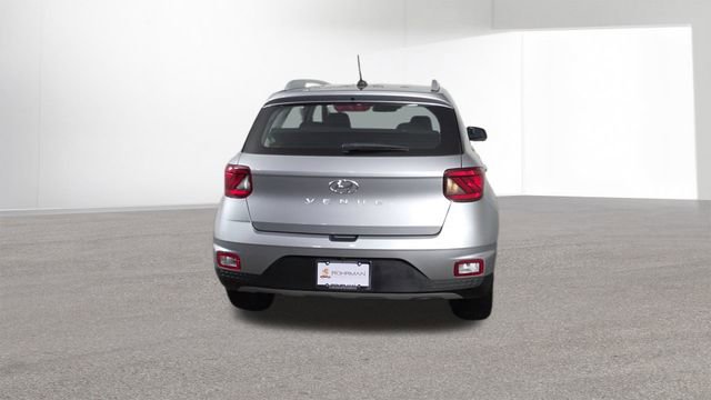 Used 2025 Hyundai Venue SEL image 9