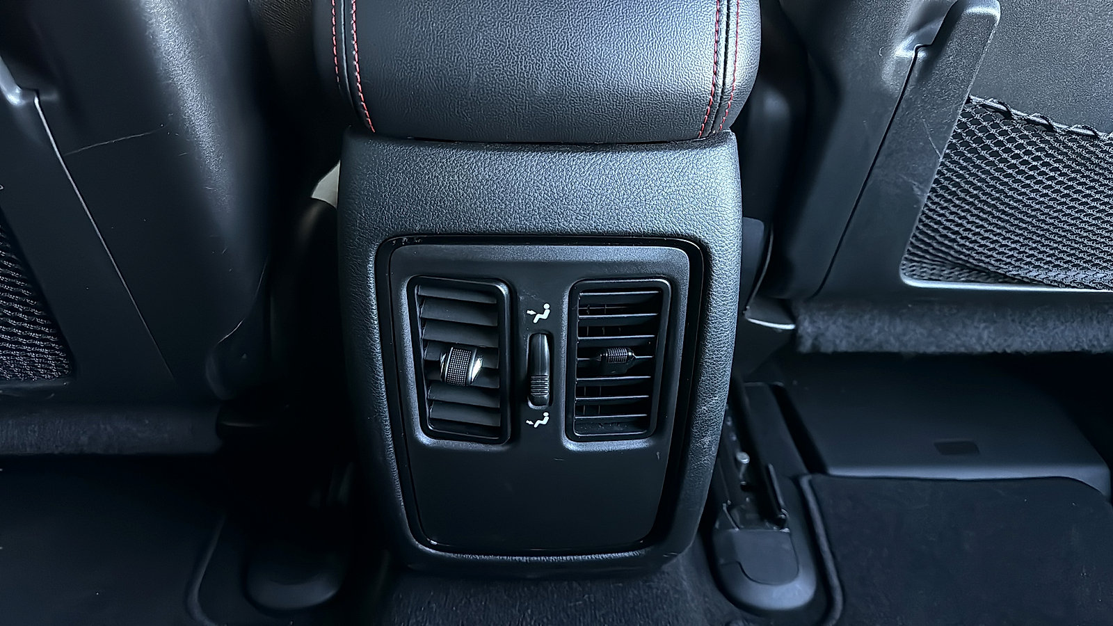 Used 2025 Dodge Durango GT AWD/4WD image 29