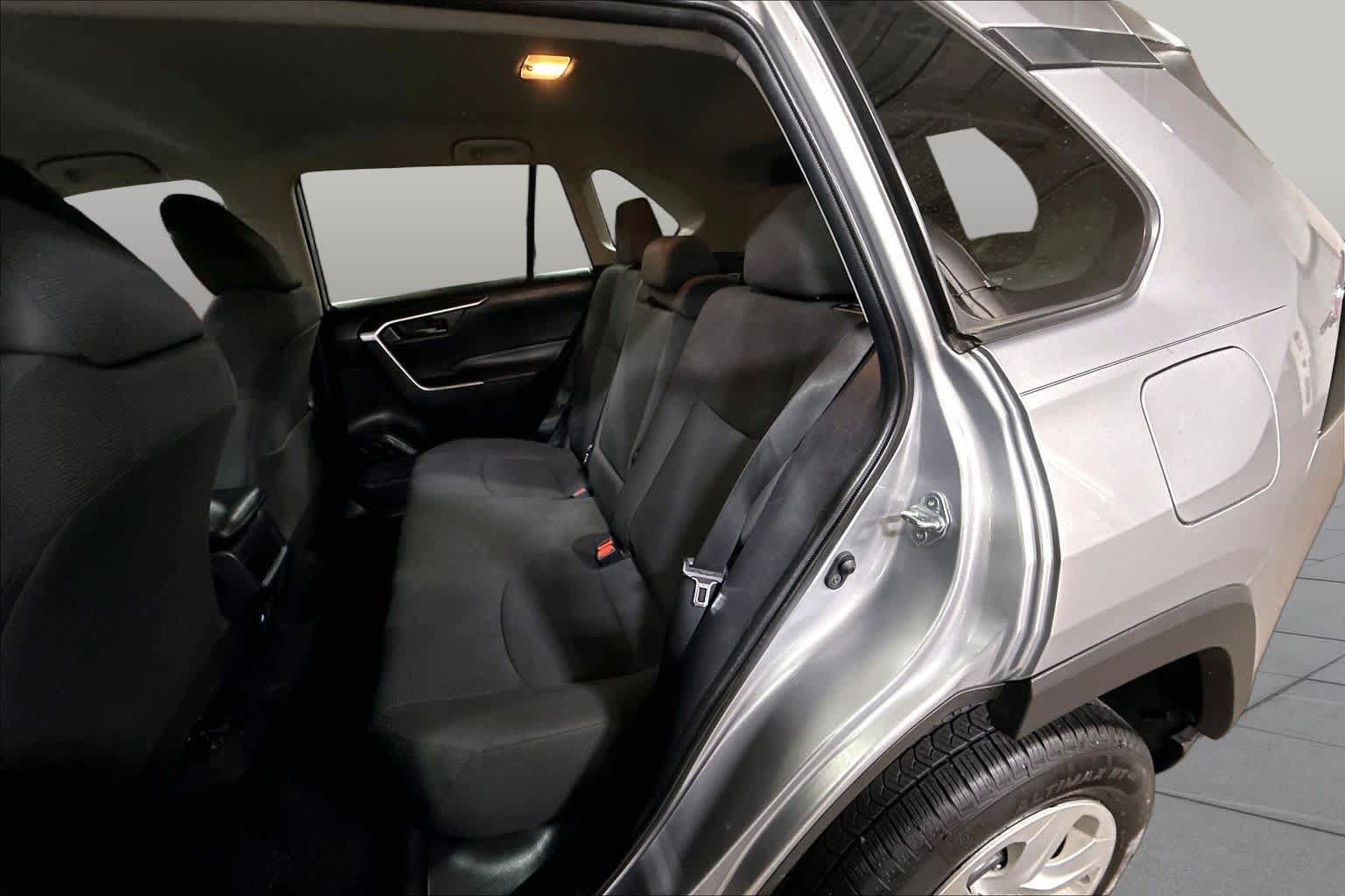 Certified 2021 Toyota RAV4 LE FWD image 20