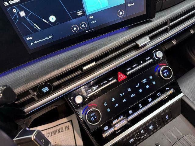 Used 2025 Hyundai Santa Fe Limited image 26