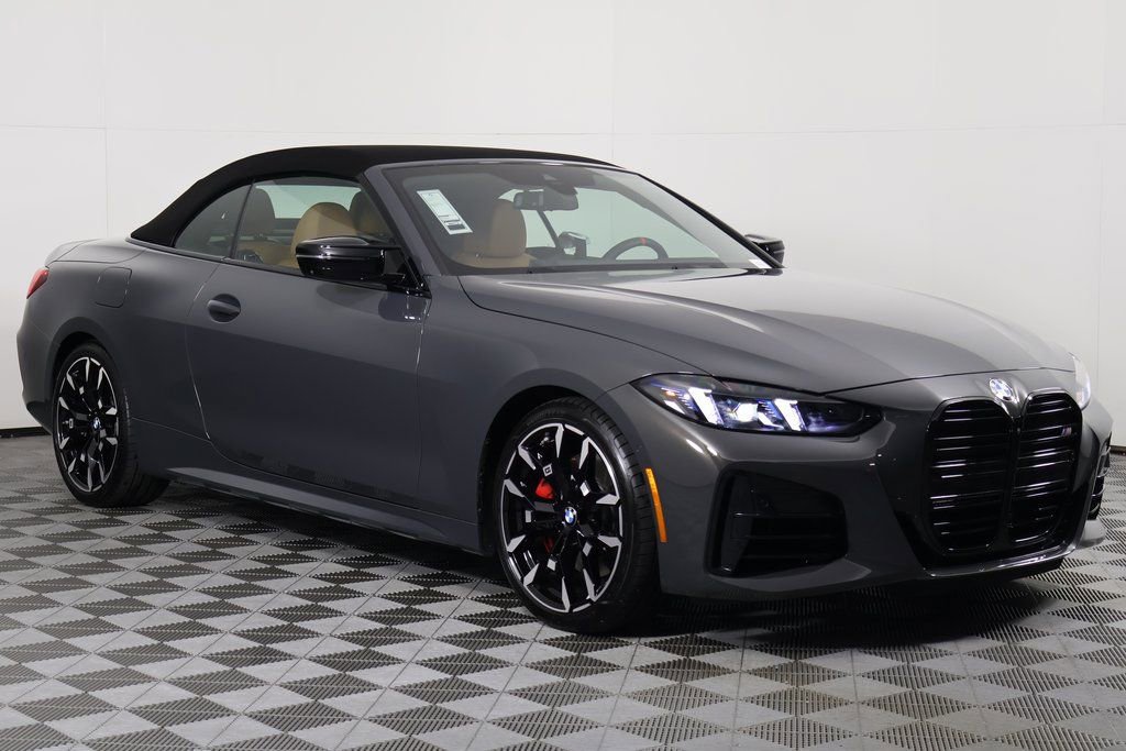 Used 2025 BMW M440i Convertible w/ Premium Package image 3