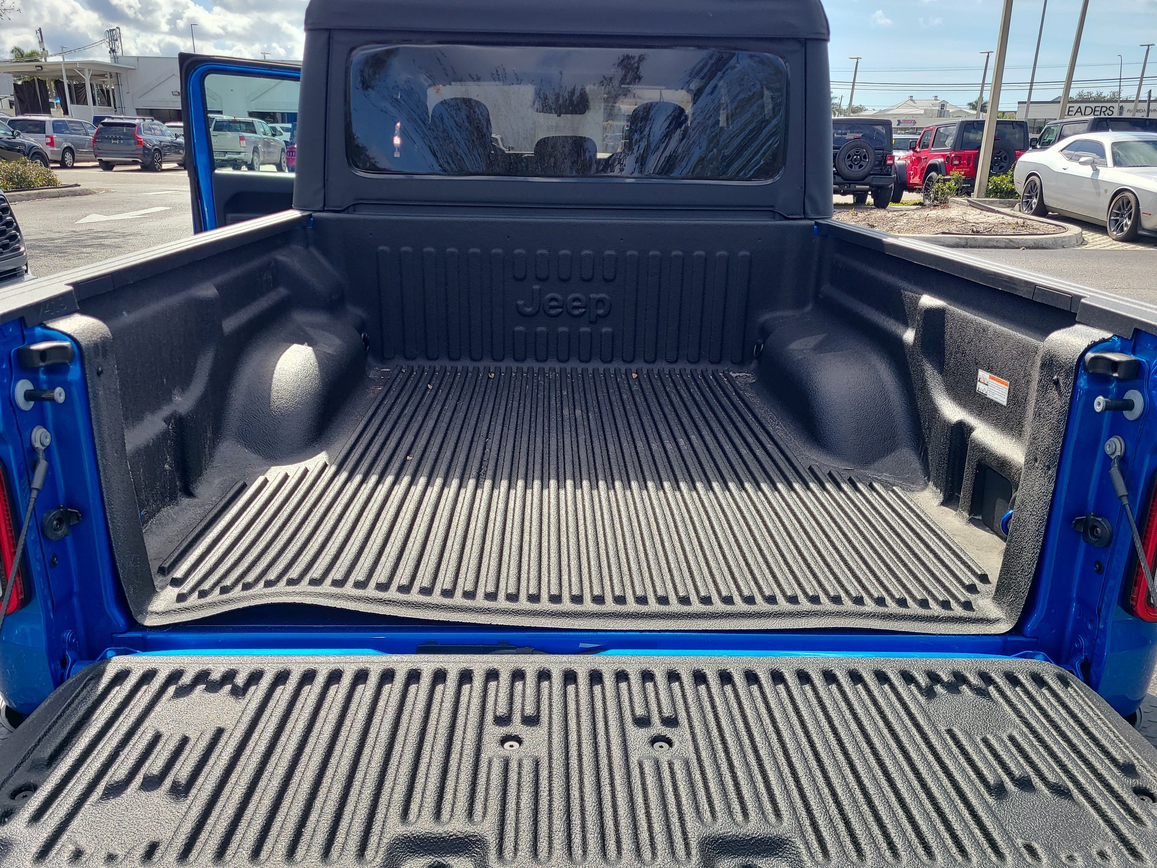 New 2026 Jeep Gladiator Sport image 5