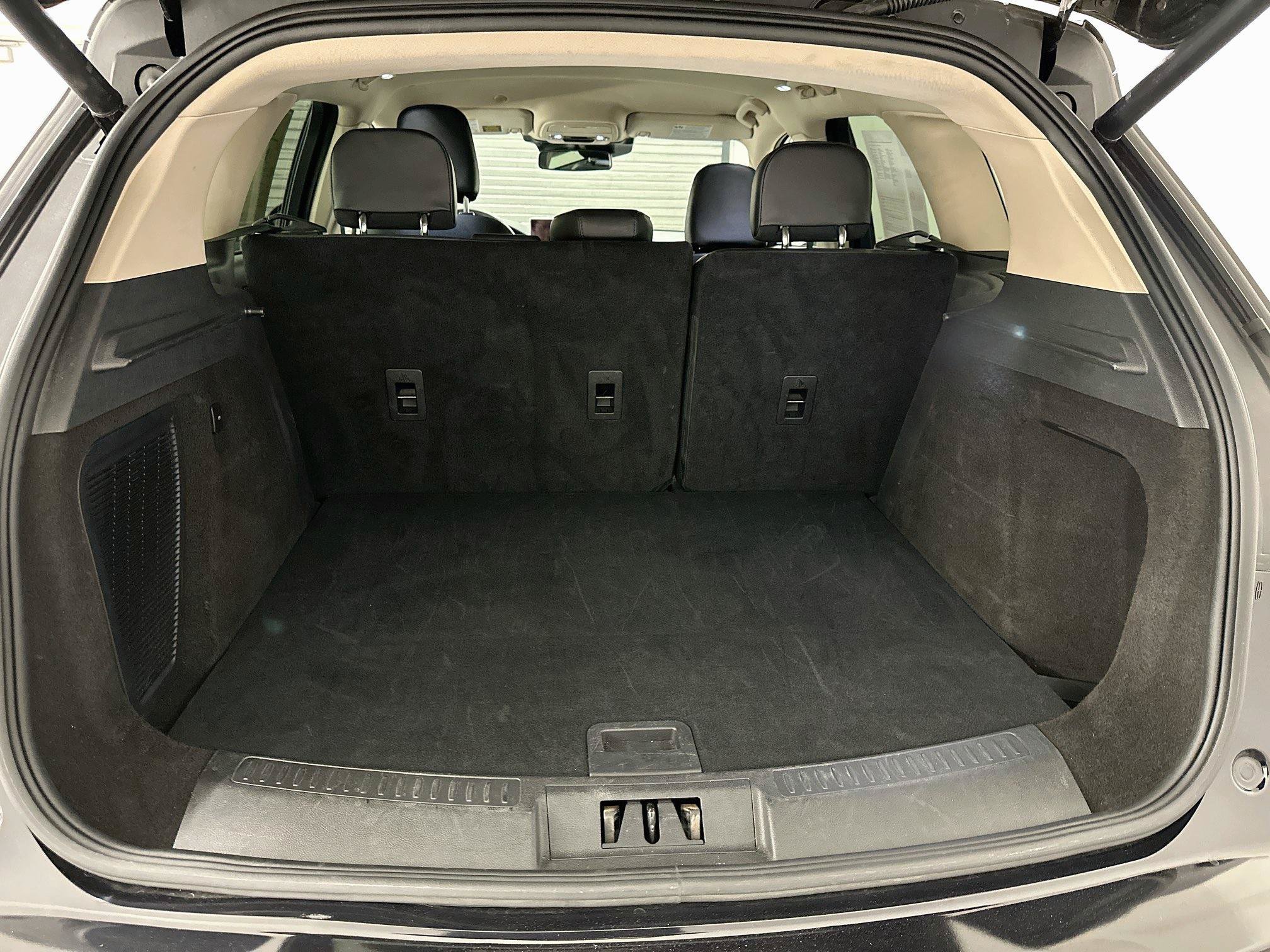 Used 2023 Lincoln Corsair AWD image 30