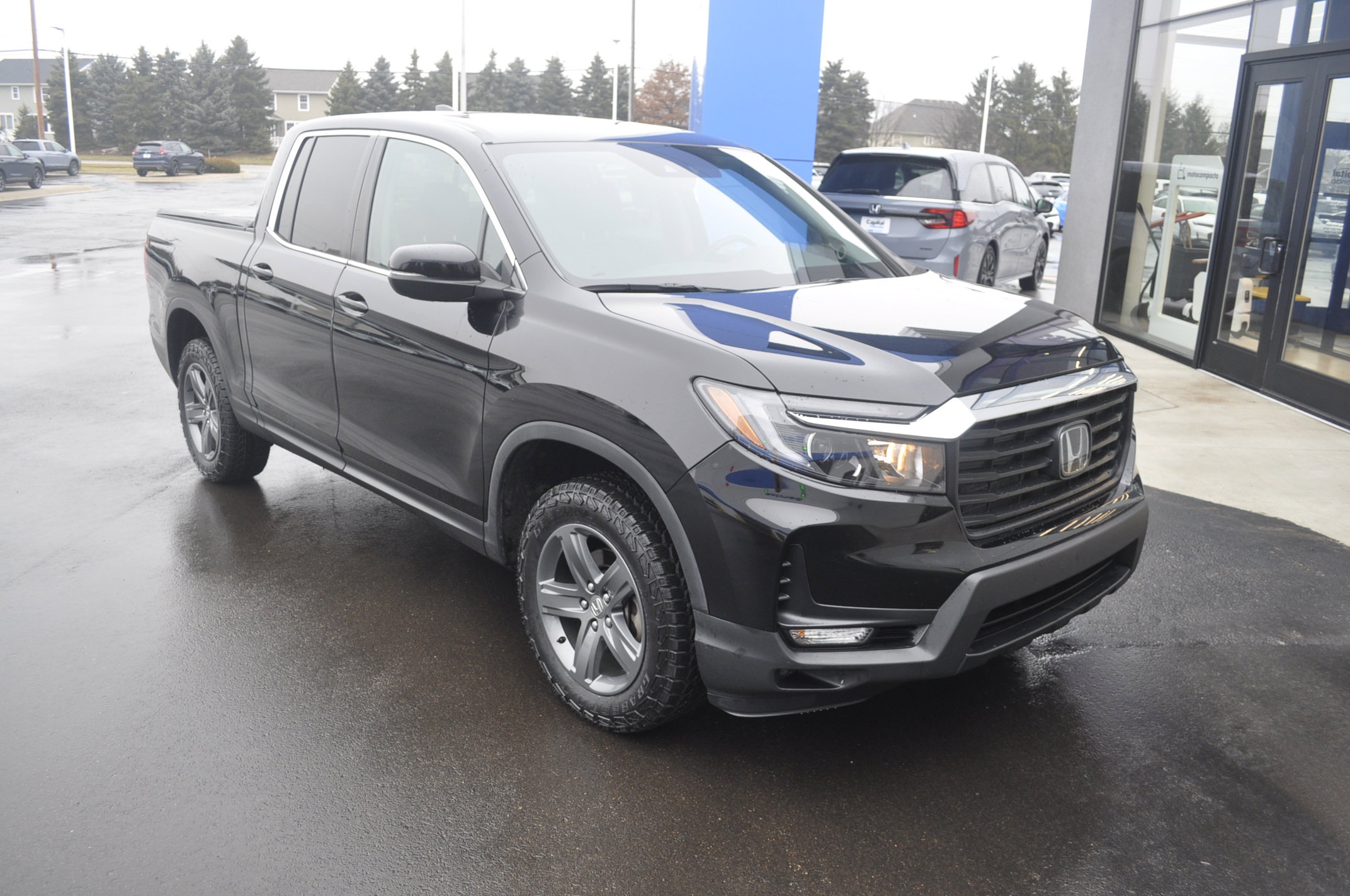 Certified 2023 Honda Ridgeline RTL image 1