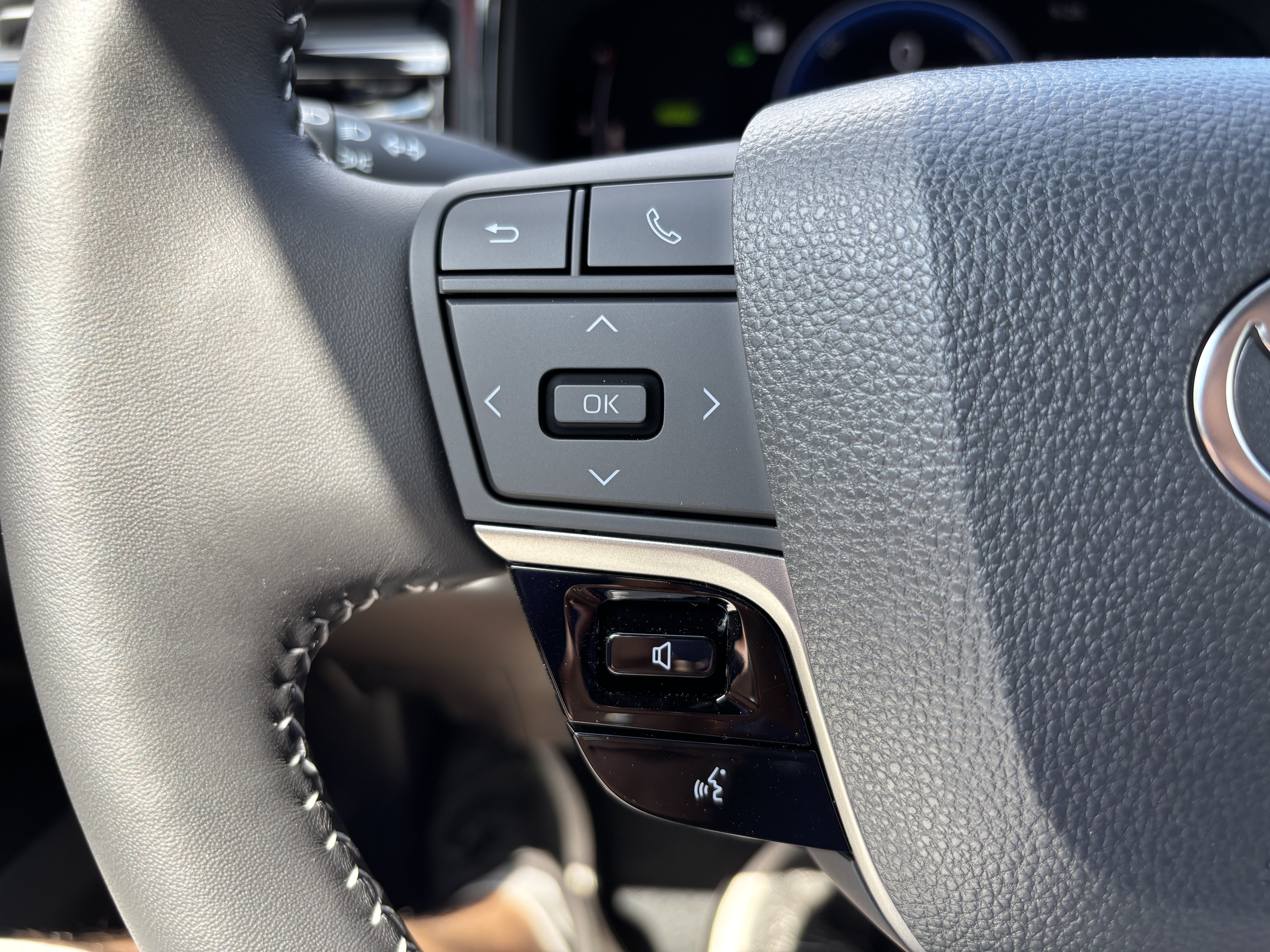 Certified 2026 Toyota Camry SE w/ Multimedia Upgrade Package FWD image 19