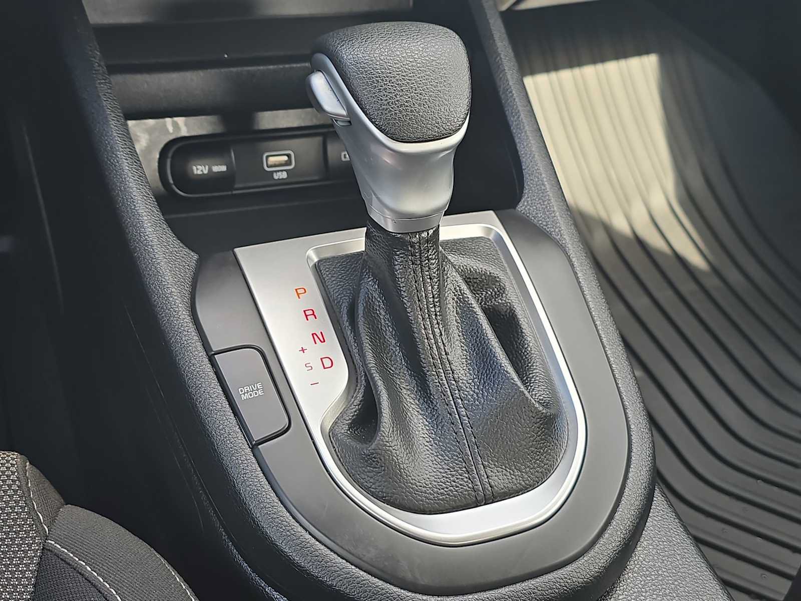 Used 2024 Kia Forte LXS w/ LXS Technology Package FWD image 21