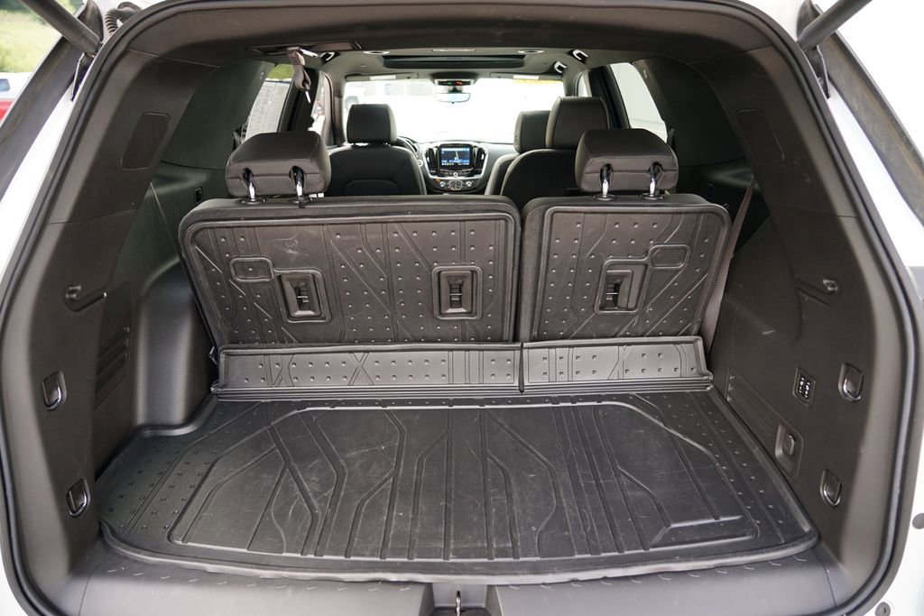 Used 2023 Chevrolet Traverse High Country w/ LPO, Floor Liner Package image 34