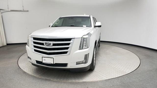 Used 2019 Cadillac Escalade ESV Luxury AWD/4WD image 7