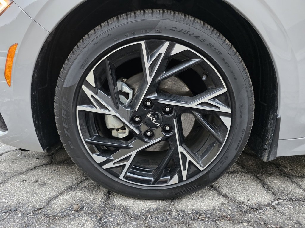 Used 2025 Kia K5 GT-Line w/ GT-Line Premium Package image 11