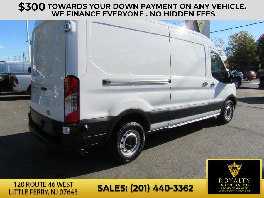 Used 2023 Ford Transit 250 Medium Roof image 19