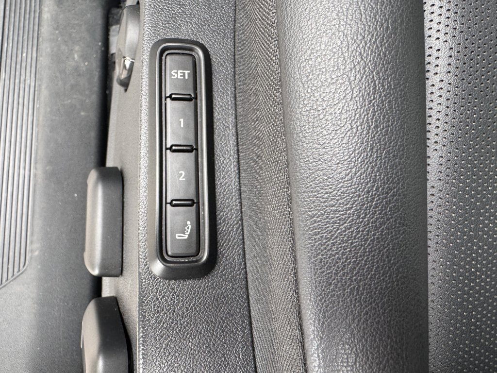 Used 2021 Volkswagen ID.4 Pro S w/ ID.4 Protection Package image 30