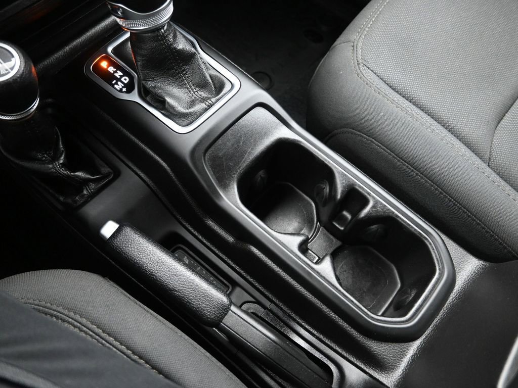Used 2022 Jeep Wrangler Unlimited Sport AWD/4WD image 20