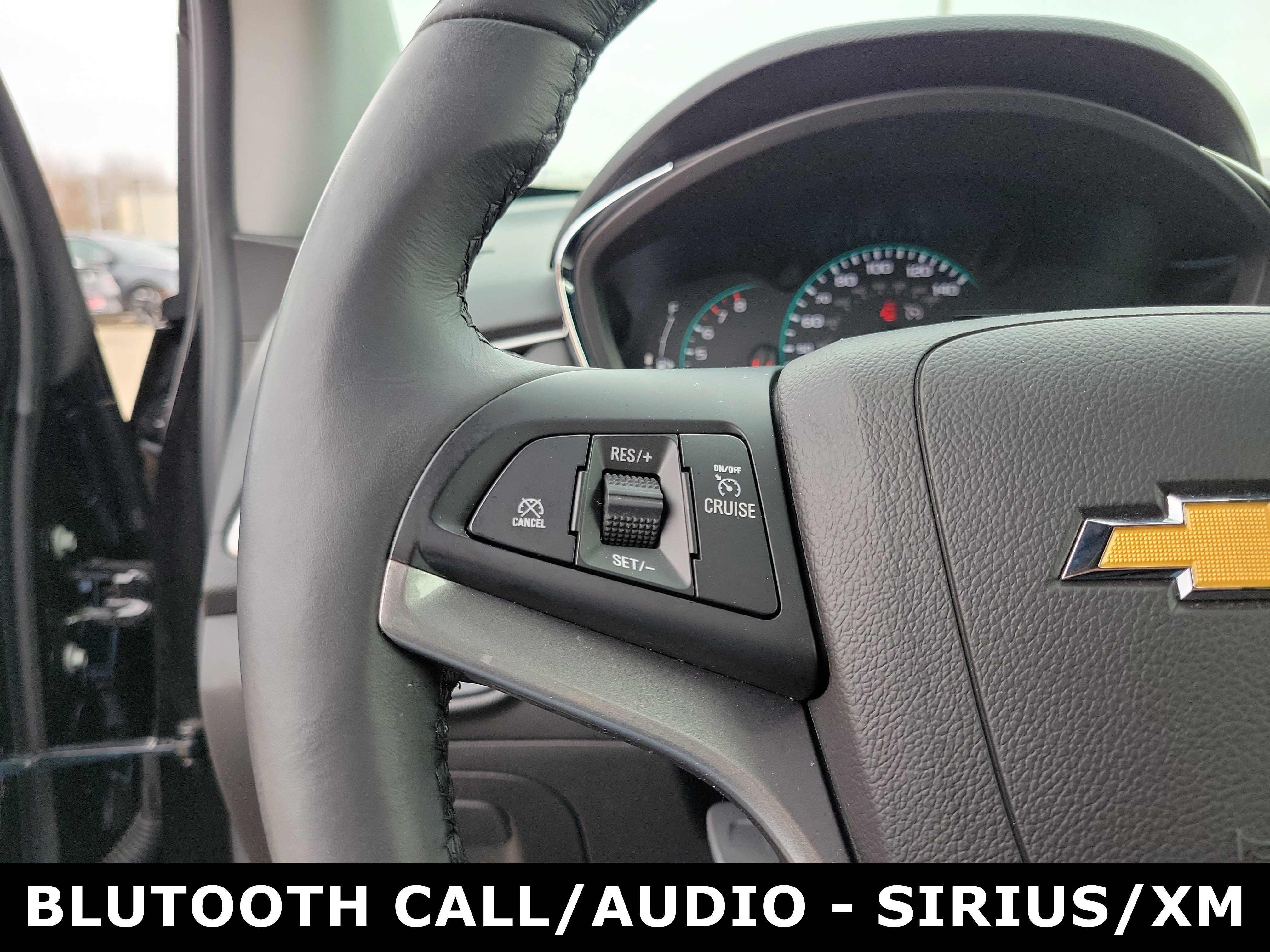 Used 2022 Chevrolet Trax LT w/ LT Convenience Package image 22
