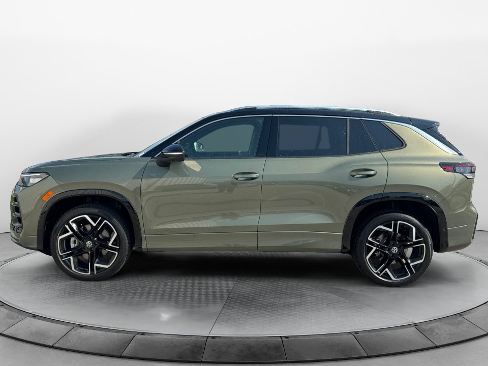 New 2026 Volkswagen Tiguan SEL R-Line AWD/4WD image 4