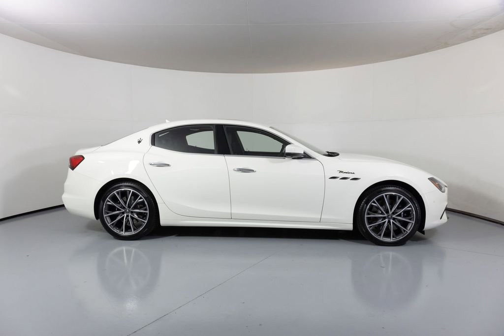 Used 2023 Maserati Ghibli Modena image 15
