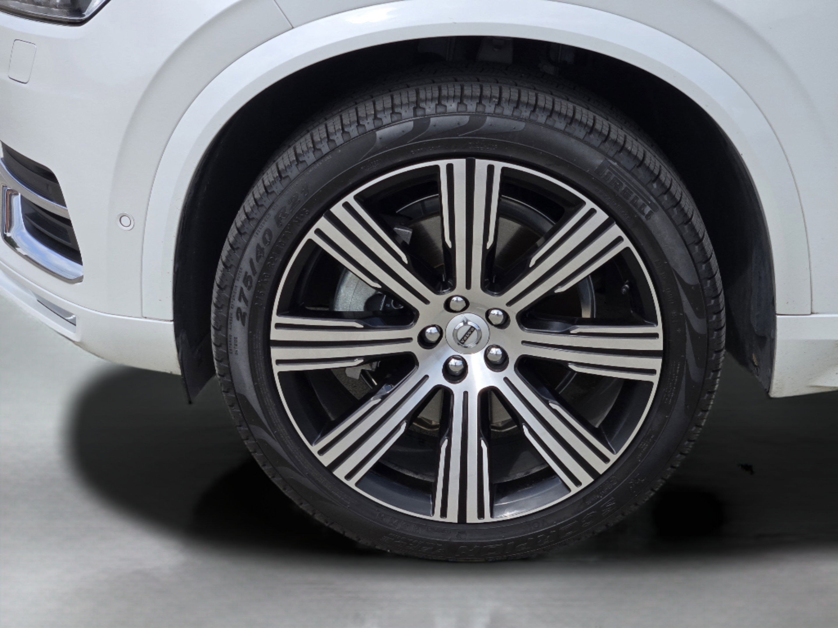 Certified 2025 Volvo XC90 B6 Ultra w/ Protection Package Premier AWD/4WD image 36