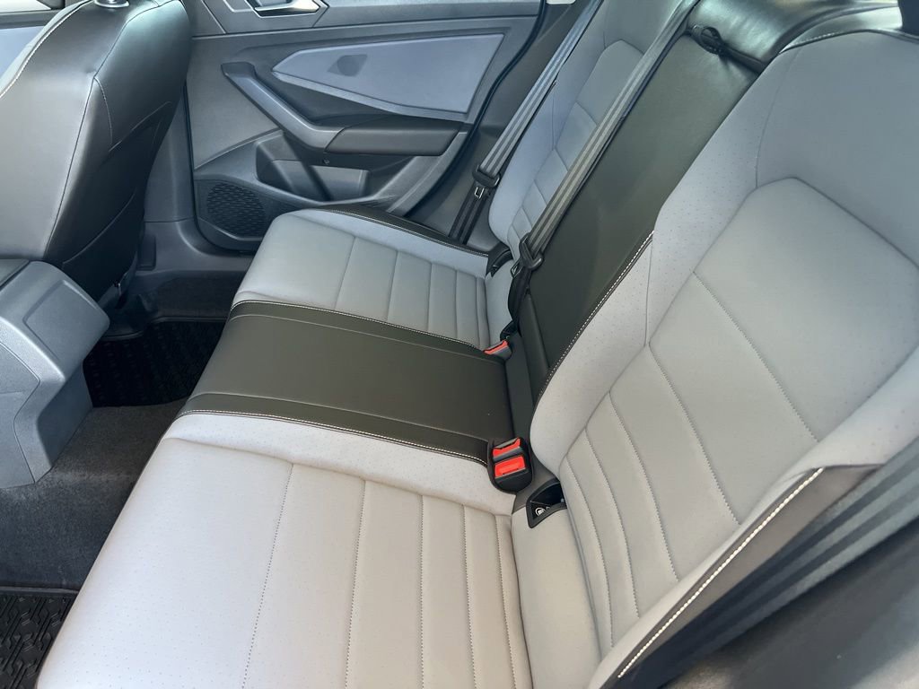 New 2025 Volkswagen Jetta SE image 25