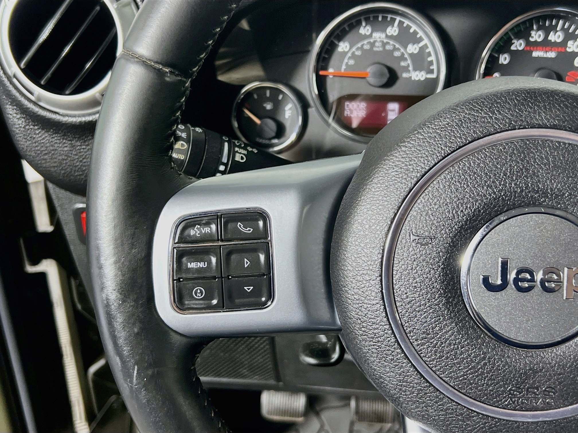Used 2015 Jeep Wrangler Unlimited Rubicon AWD/4WD image 18