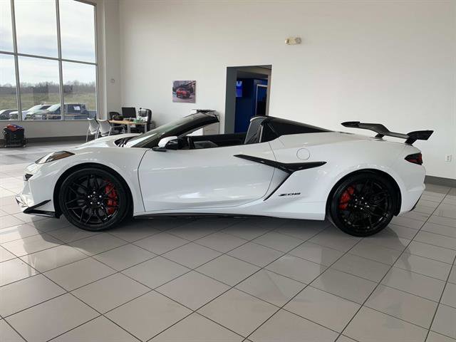 New 2026 Chevrolet Corvette Z06 w/ Z07 Performance Package image 5