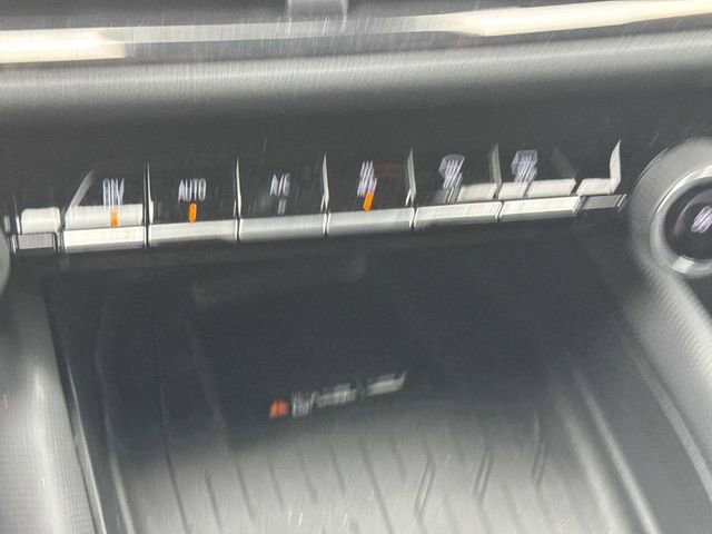 Used 2026 Chevrolet Equinox EV RS image 28