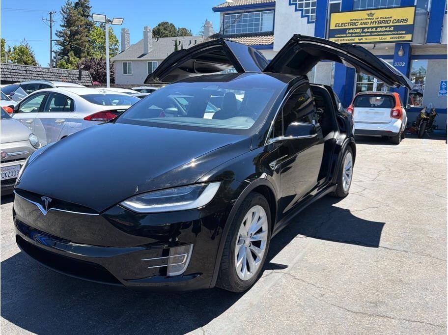 Used 2017 Tesla Model X 100D AWD/4WD image 39